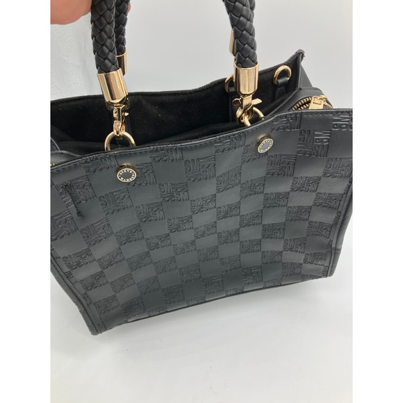 Steve Madden Handbags - Steve Madden Black Pebbled Faux Leather Tote Bag Gold Hardware Zip Top Handbag